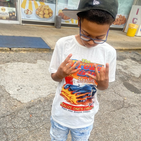 Meet your Posher, Parris - Picture 1 of 1